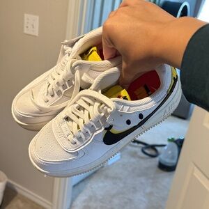 Nike Women Air Force 1 “Go The Extra Smile”